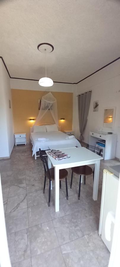 Nikis Apartments Agios Gordios  Exterior foto
